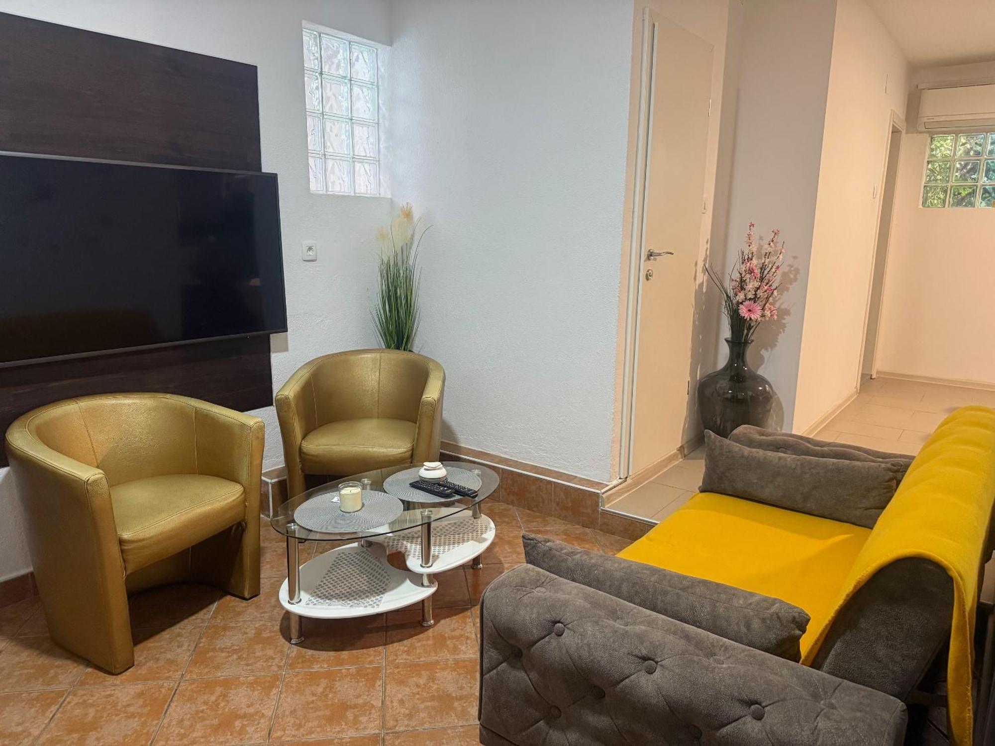 Apartmani Milokanovic Funtana Buitenkant foto