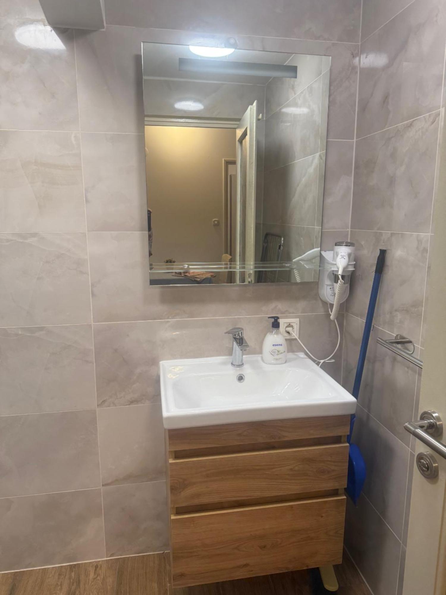 Apartmani Milokanovic Funtana Buitenkant foto